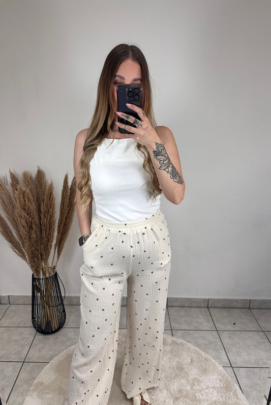 Musselinhose mit Herzen